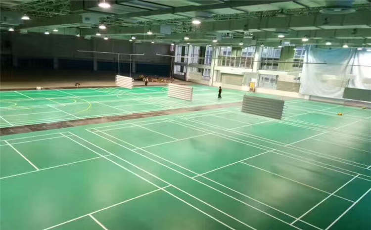 拼接板木地板籃球場怎么保養?