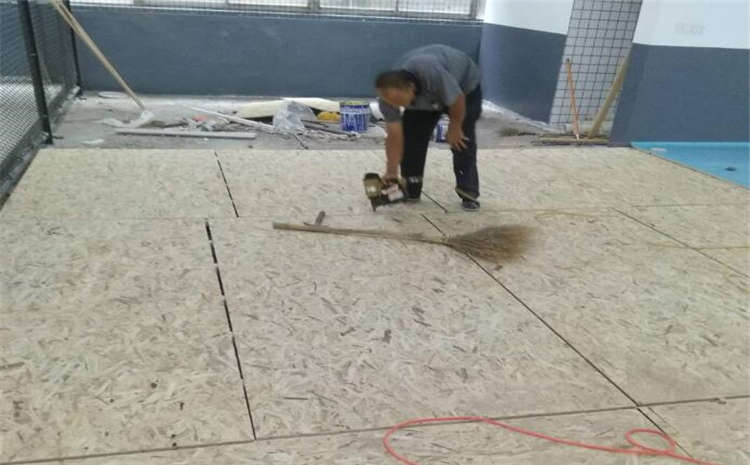 五角楓風雨操場地板翻新施工