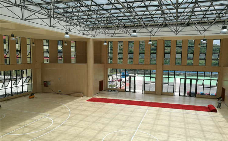 五角楓籃球場實木地板雙層龍骨結構