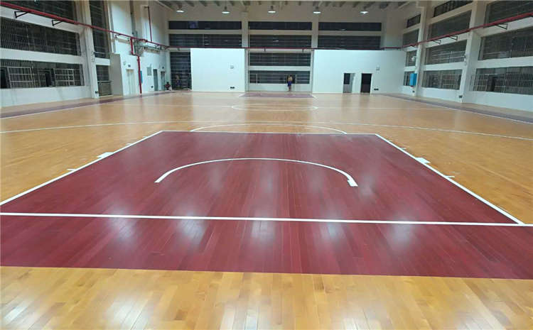 橡膠木運動籃球地板結(jié)構(gòu)