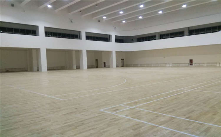 楓木風雨操場地板單層龍骨結構
